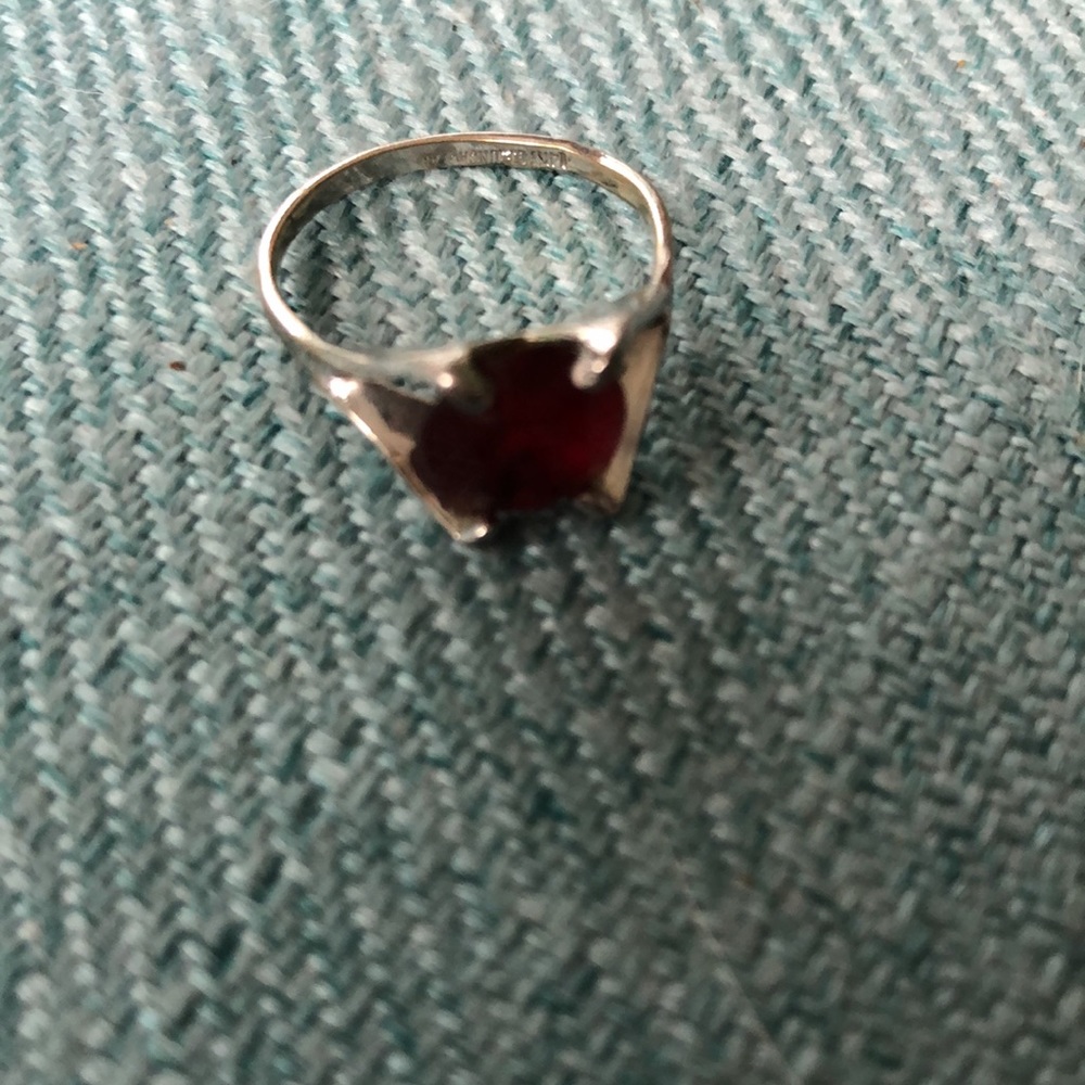 Red stone silver tone - Picture 3 of 3